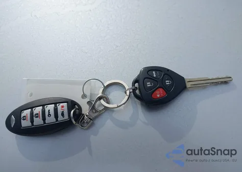 2011 Toyota Camry Le z USA, uszkodzony, nr VIN 4T4BF3EK8BR170784